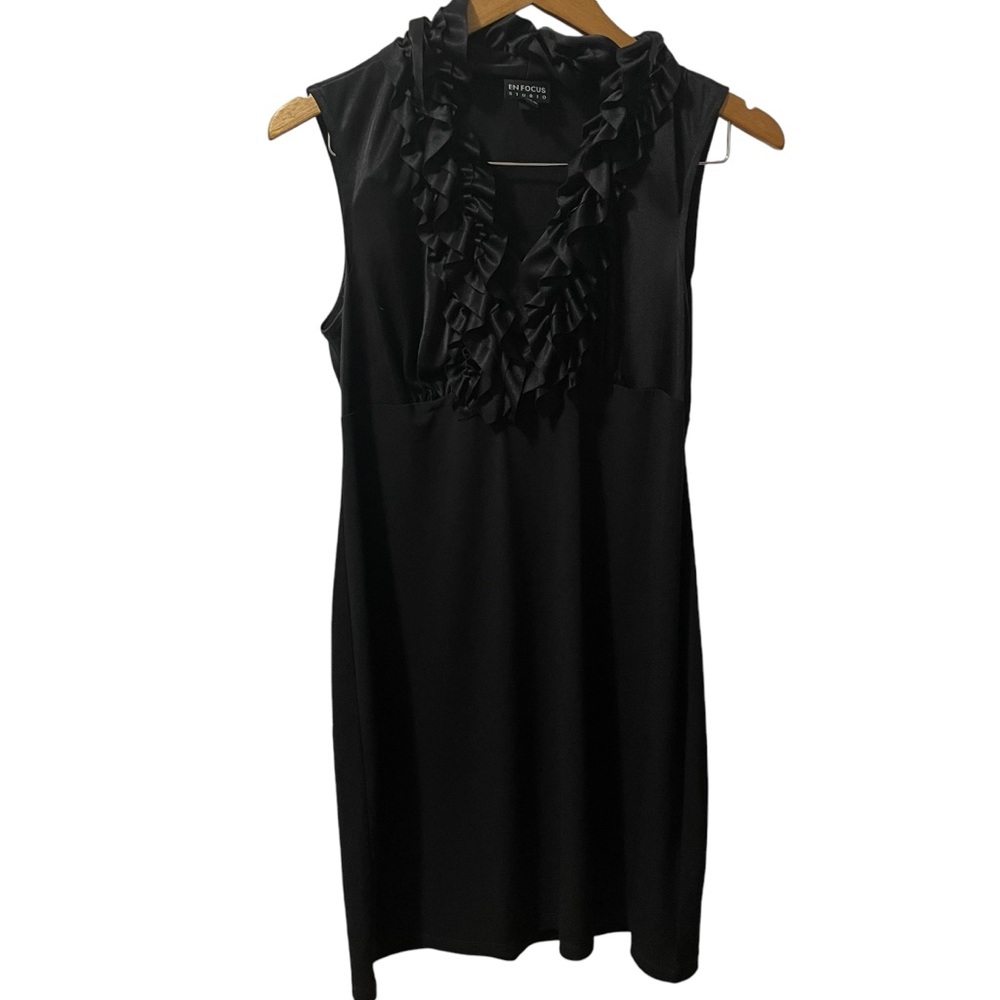 Womens Black Cocktail/PartyDress Size M Ruffle Collar Sleeveless En Focus Studio